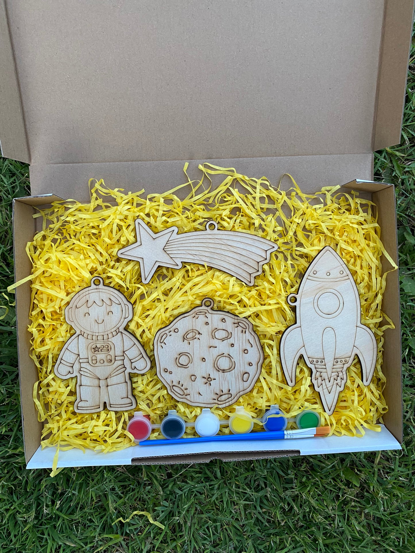 Space Explorer Wooden Painting Kit