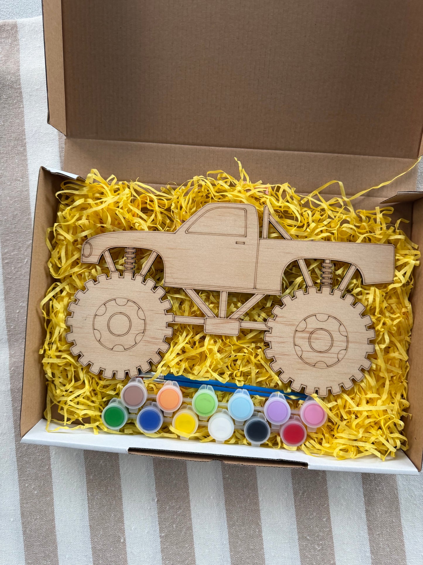 Monster Truck Wooden Painting Kit