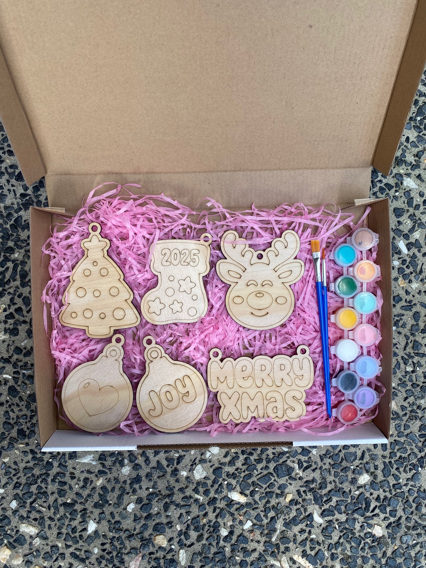 Christmas Ornament Craft Kit: Set of 6 DIY Wooden Decorations