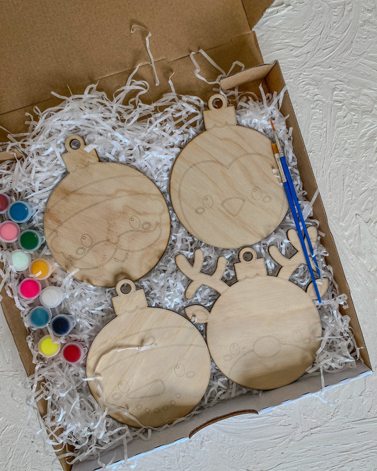 DIY Christmas Bauble Painting Kit – Set of 4 Wooden Ornaments